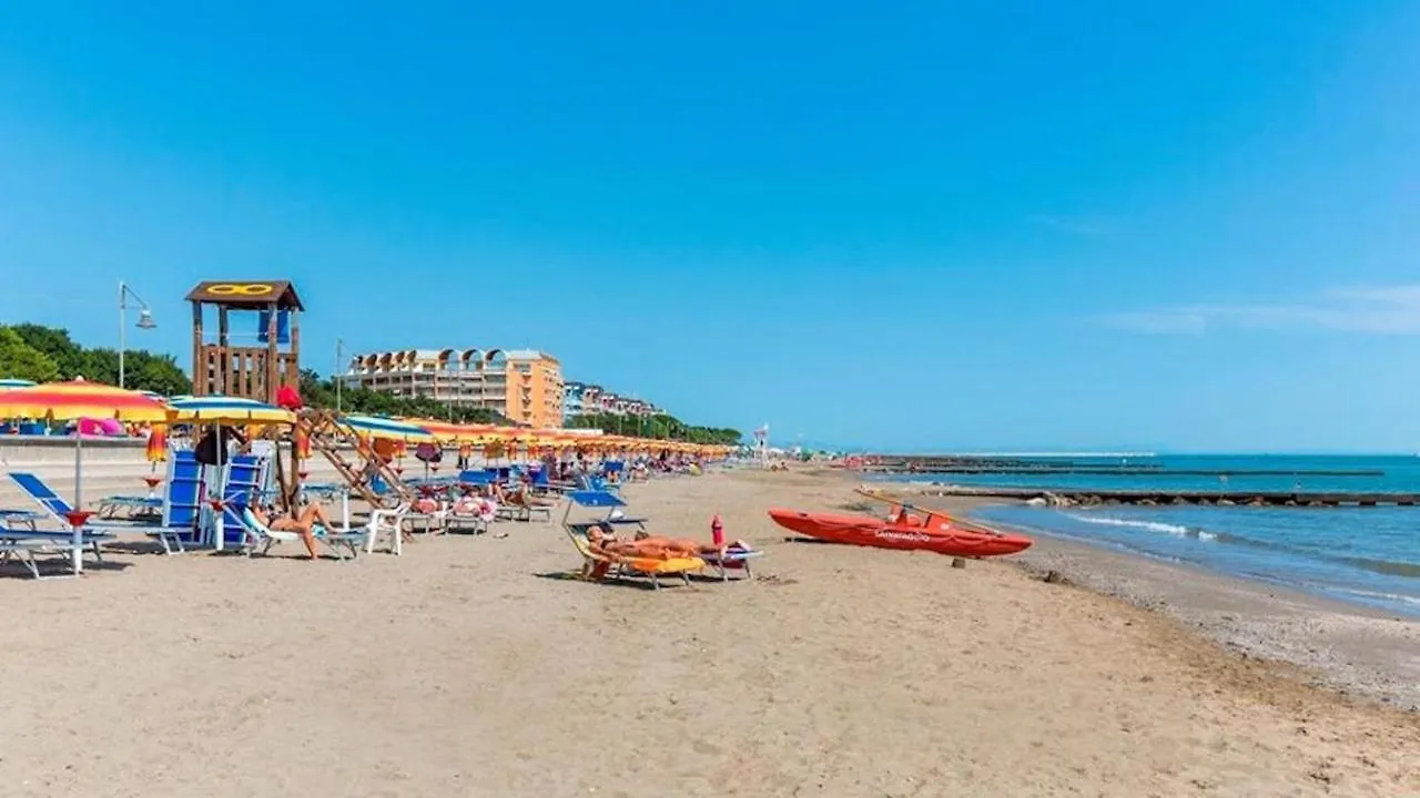 Refurbished Flat In A Residential Area Apartment Porto Santa Margherita di Caorle